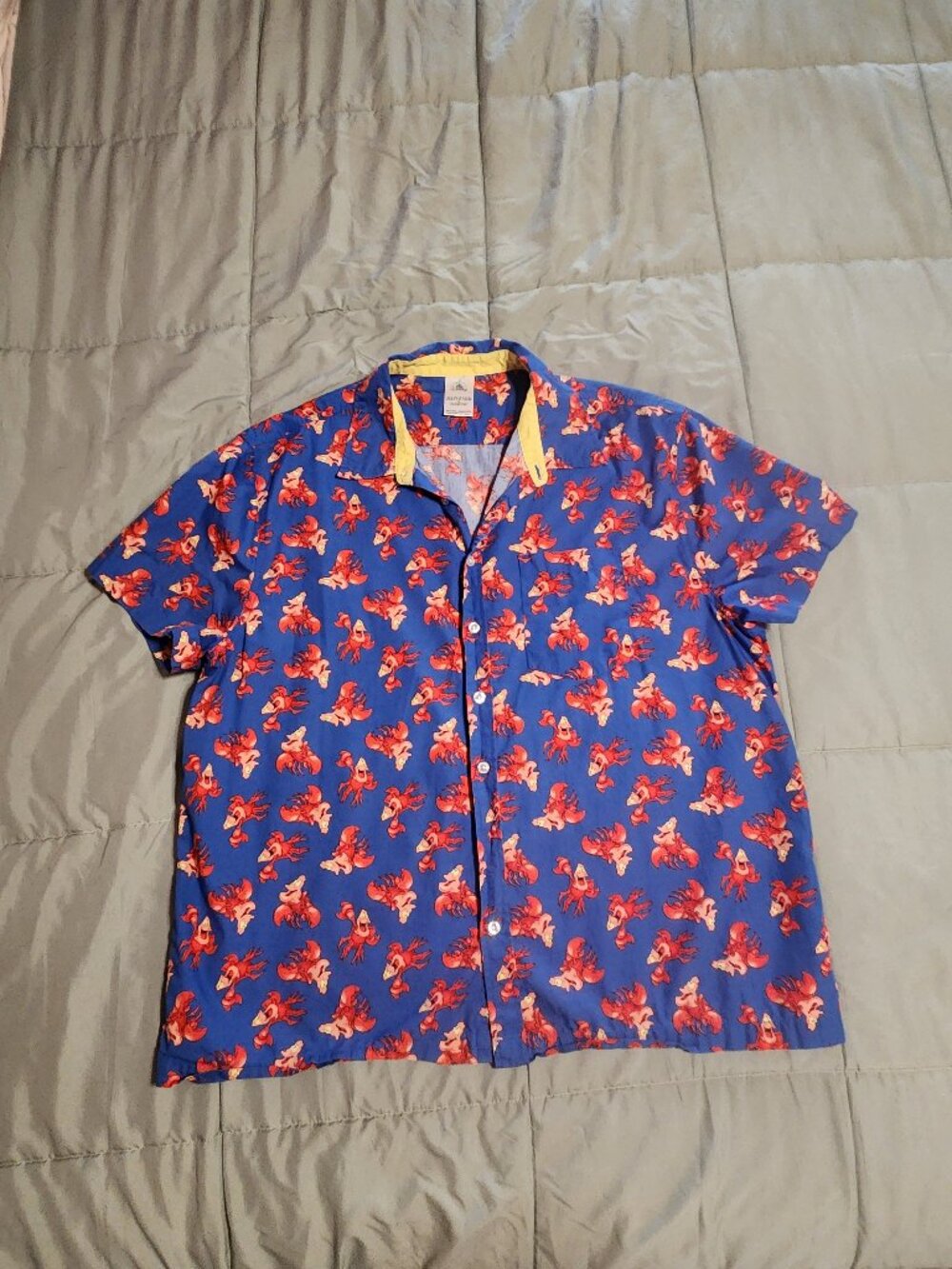Disney Little Mermaid Sebastian Crab Button-Down Shirt Blue Red Men's Size XL